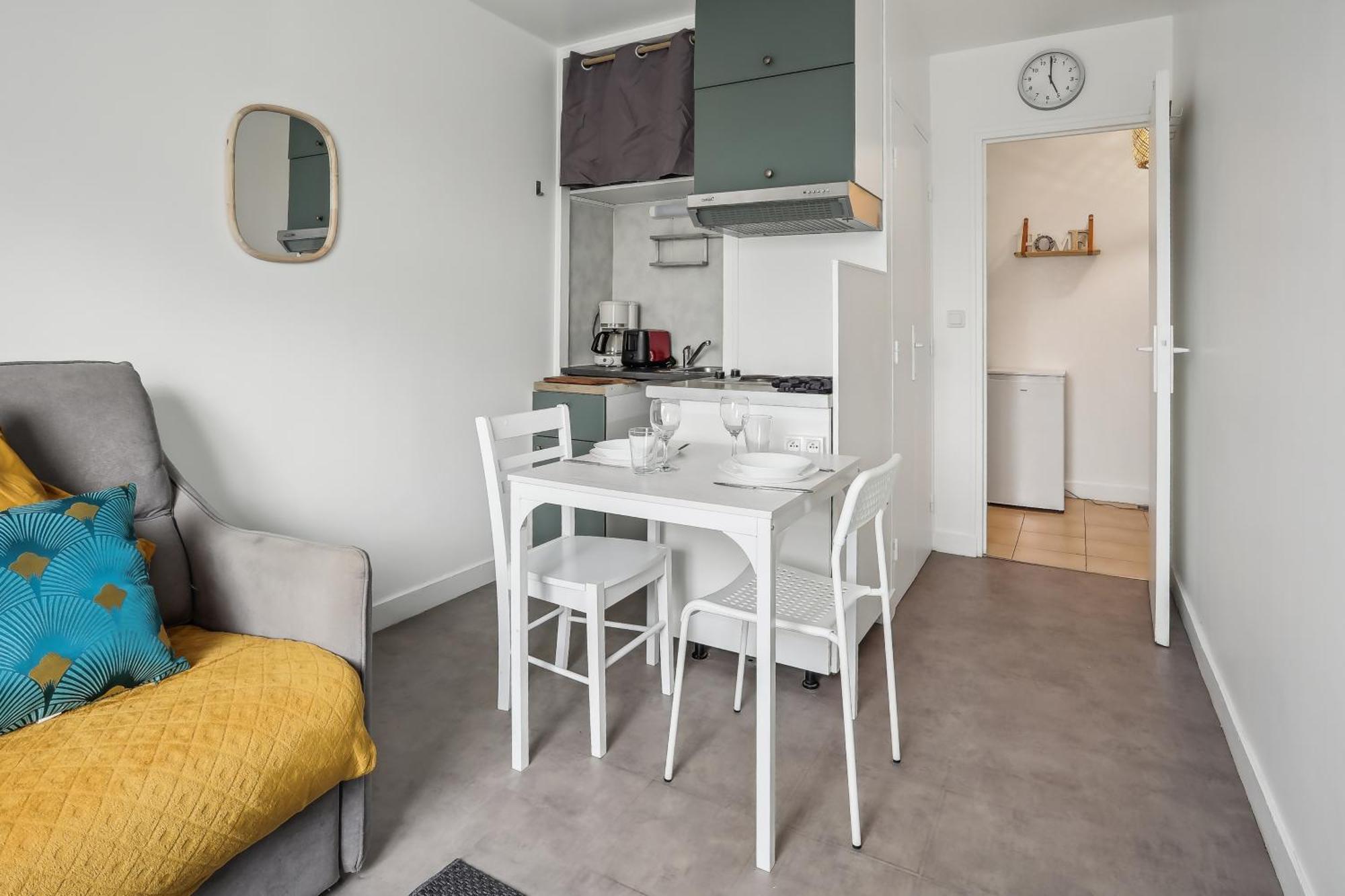 Comfortable Studio Dowtown كورباي إيسون المظهر الخارجي الصورة