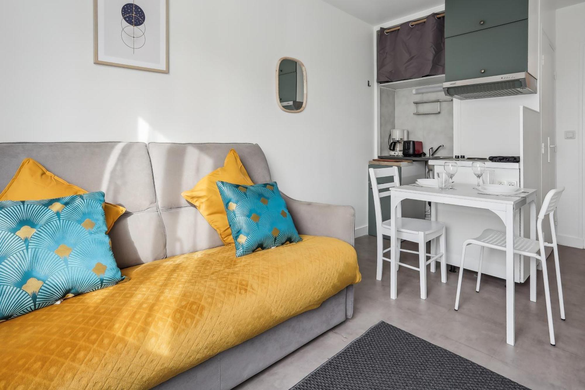 Comfortable Studio Dowtown كورباي إيسون المظهر الخارجي الصورة